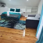 Joli Studio/bourget/cdg/paris 아파트 *